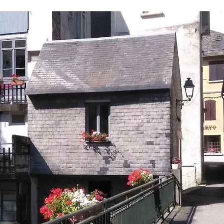 Holiday home La « cabaneste » Dans Arreau