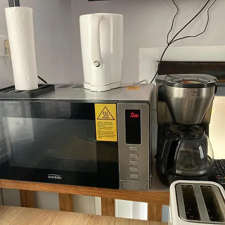 La « cabaneste » Dans *