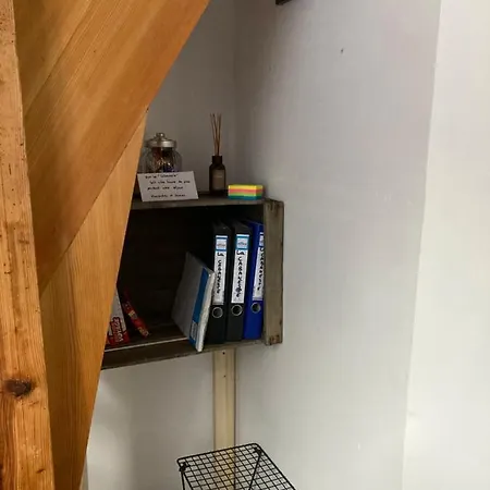 La « cabaneste » Dans *