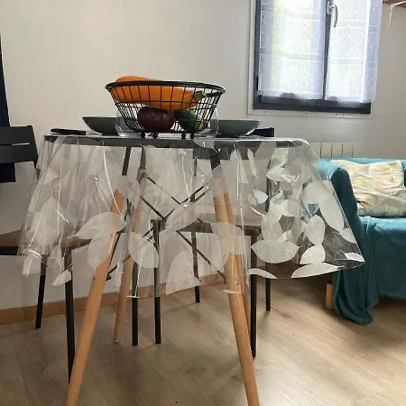 La « cabaneste » Dans *