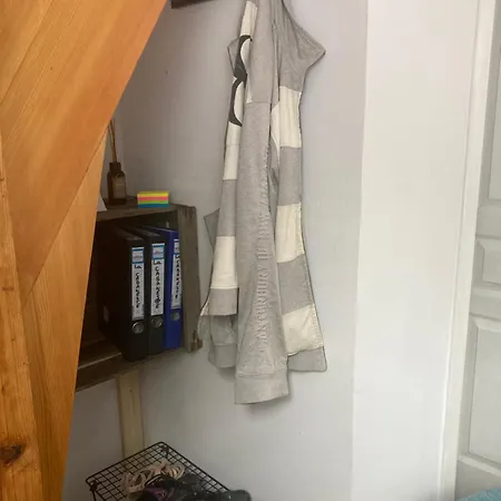 La « cabaneste » Dans